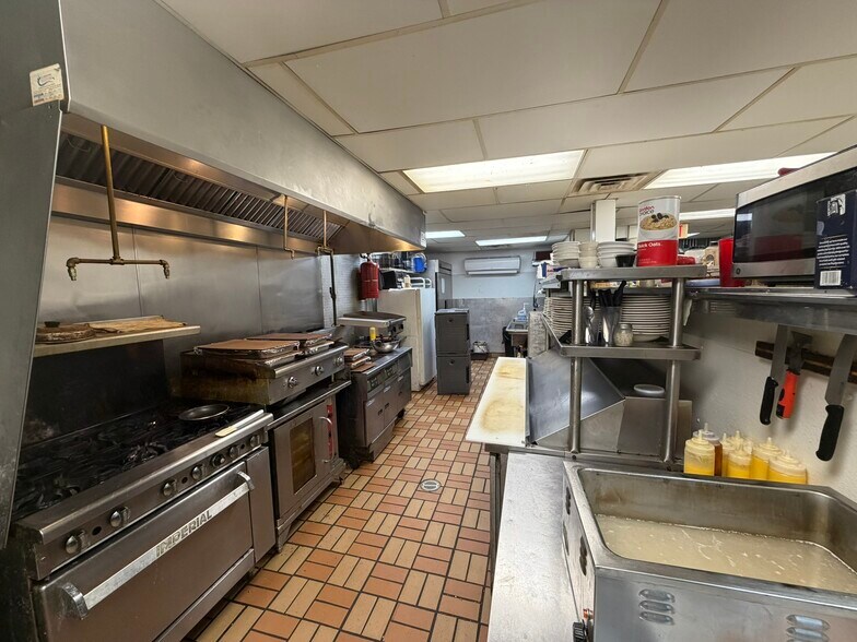 More Photos Of 111 W Michigan Ave, Augusta General Retail For Sale