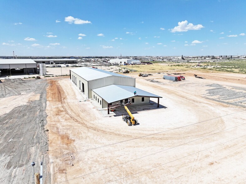 More Photos Of 12316 County Road 137, Odessa Warehouse For Lease