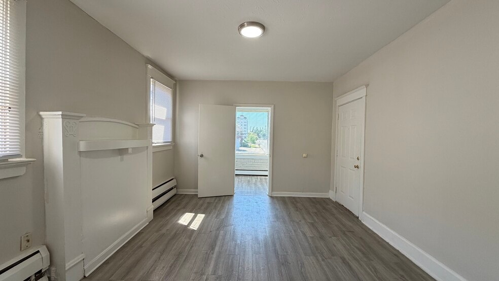 More Photos Of 2072 Elm Ave, Cincinnati Apartments For Sale
