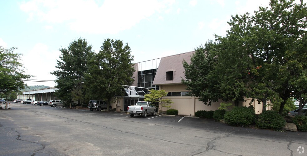 More Photos Of 2240 5th Ave, Huntington Medical For Lease