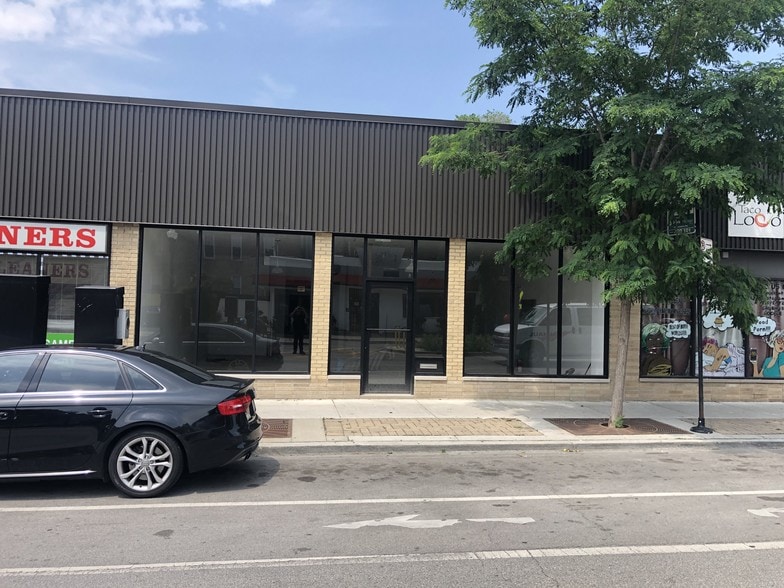 More Photos Of 1700-1720 W Lawrence Ave, Chicago Storefront For Lease