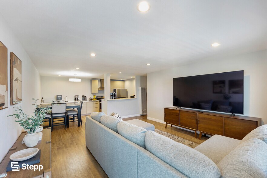 More Photos Of 1060 Olive Ave, Long Beach Apartments For Sale