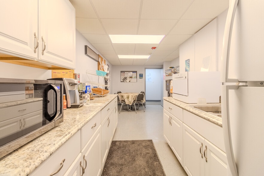 More Photos Of 205 31st St, Mckeesport Manufacturing For Sale