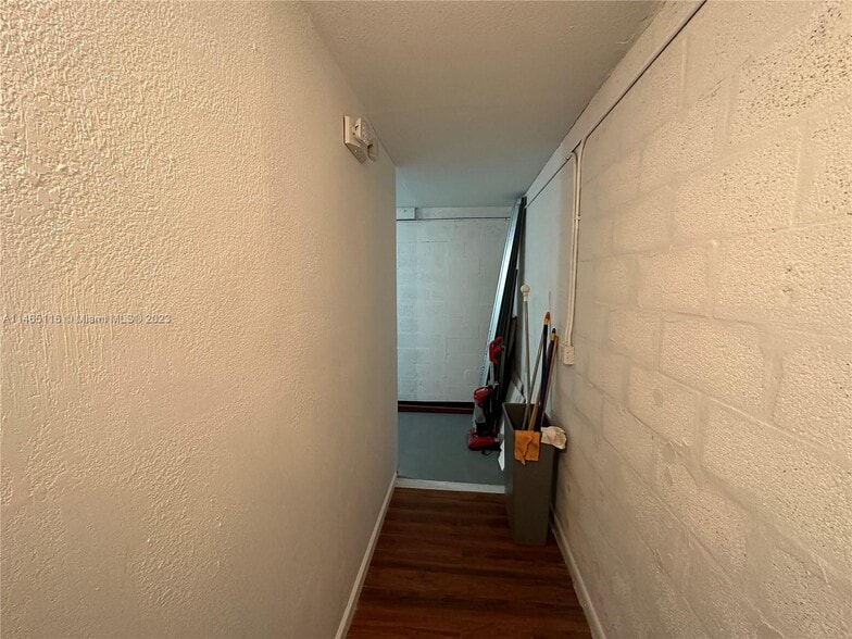 More Photos Of 6187 NW 167th St, Miami Lakes Office For Sale