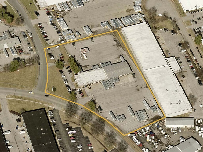 Primary Photo Of 1025 Nandino Blvd, Lexington Truck Terminal For Lease