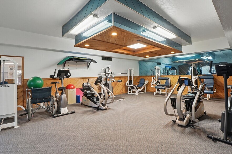 More Photos Of 507 Pittsburgh St, Springdale Rehabilitation Center For Sale