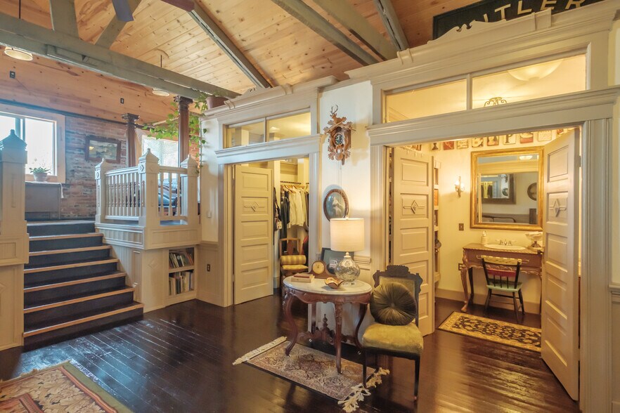 More Photos Of 354 & 402 N Main St, Brownsville Storefront Retail Residential For Sale