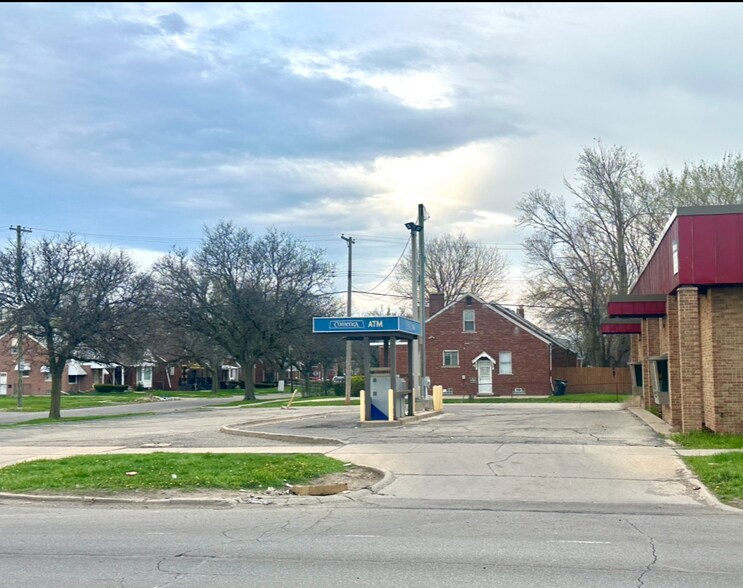 More Photos Of 12336 Morang ave, Detroit Bank For Sale