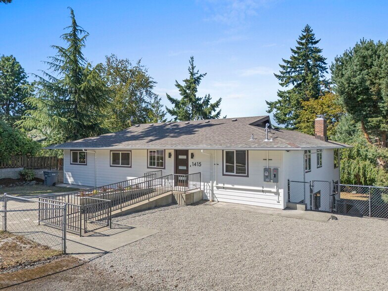 More Photos Of 1415 2nd St SE, Puyallup Assisted Living For Sale