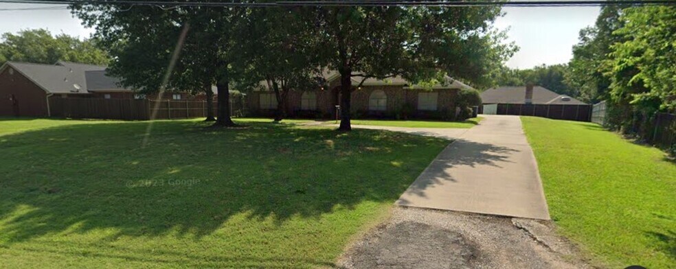 More Photos Of 316 1st Monday Ln, Canton Flex For Sale