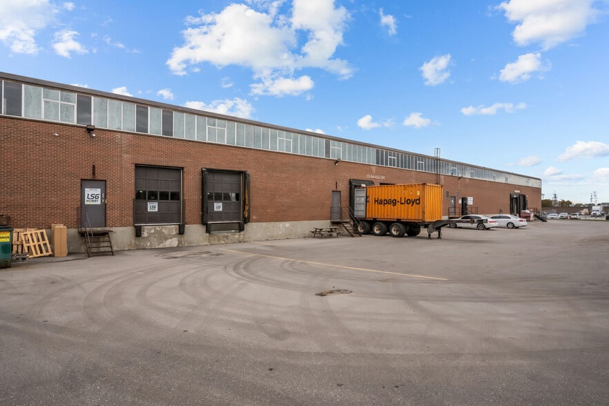 More Photos Of 20 Voyager Ct, Toronto Warehouse For Sale