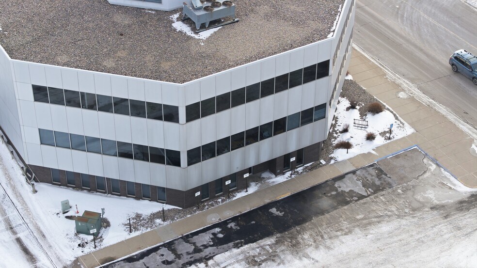 More Photos Of 403 4TH St NW, Bemidji Medical For Lease