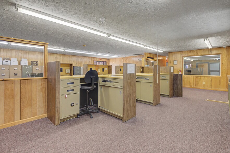 More Photos Of 219 N Main St, Spring Lake Bank For Sale