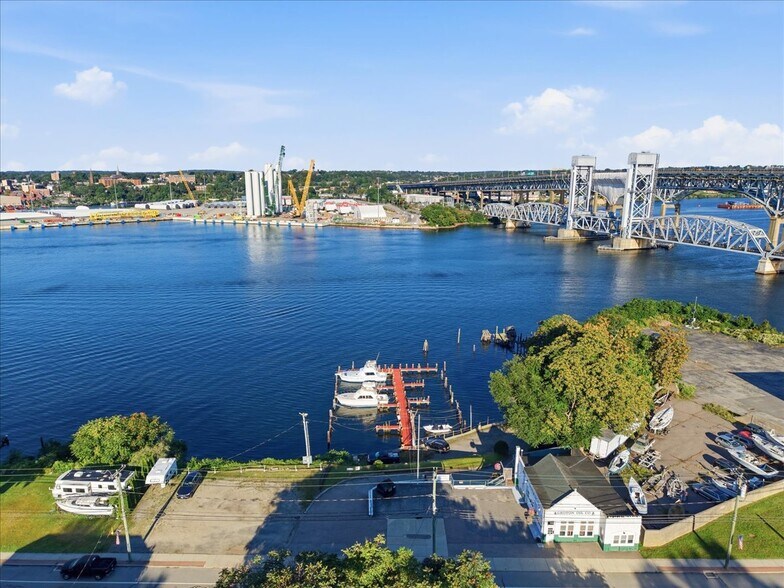 More Photos Of 53 Thames St, Groton Marina For Sale