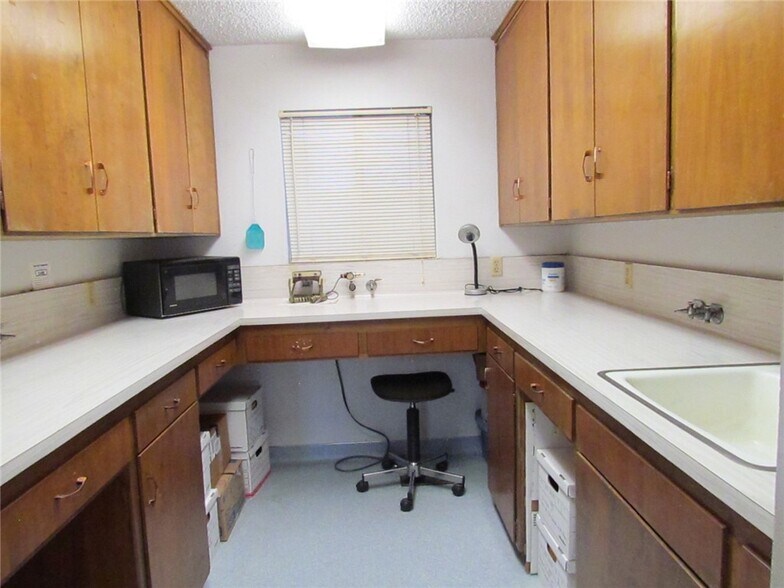 More Photos Of 756 G St, Reedley Medical For Sale