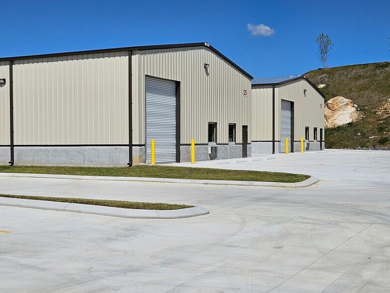 More Photos Of 25 Marigold Ln, Ringgold Warehouse For Lease