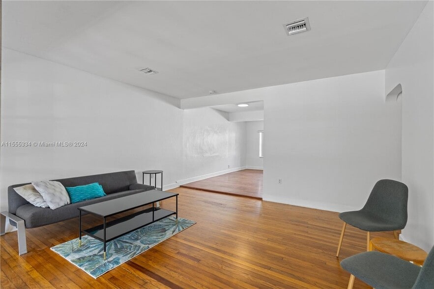 More Photos Of 1105 NE 119th St, Biscayne Park Apartments For Sale