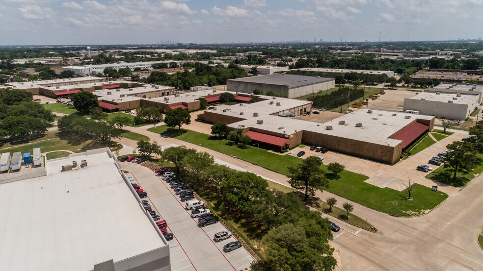 More Photos Of 9777 W Gulf Bank Rd, Houston Warehouse For Lease