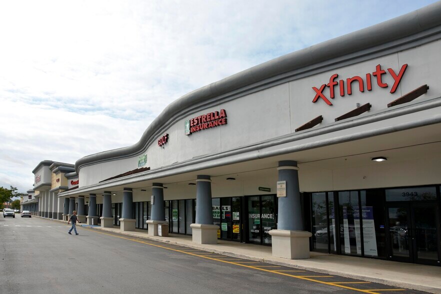 More Photos Of 3901-3985 Jog Rd, Greenacres Unknown For Lease