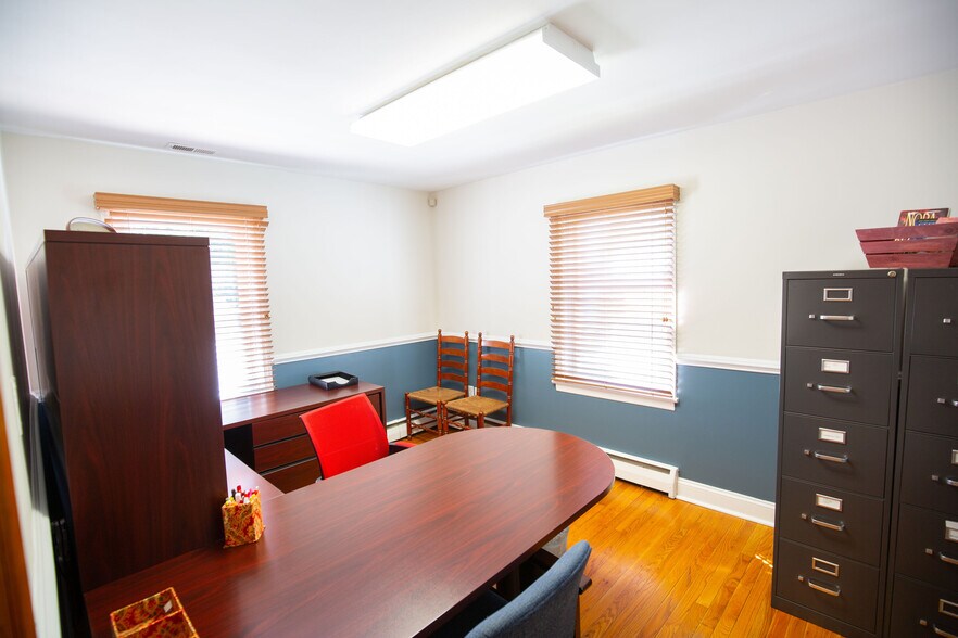 More Photos Of 524 S Main St, Bel Air Office For Sale