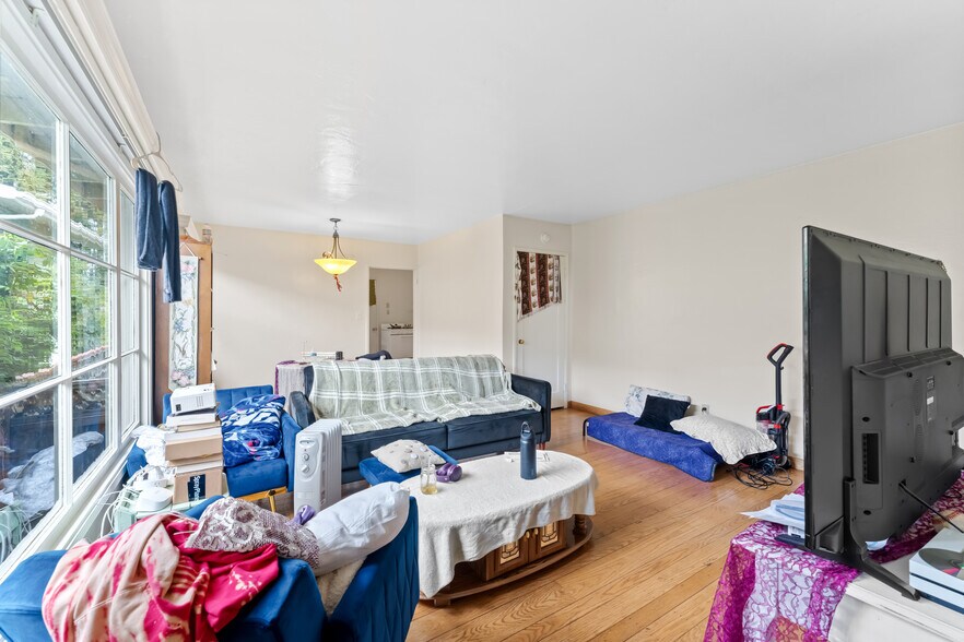 More Photos Of 1841-1843 Cedar St, Berkeley Apartments For Sale