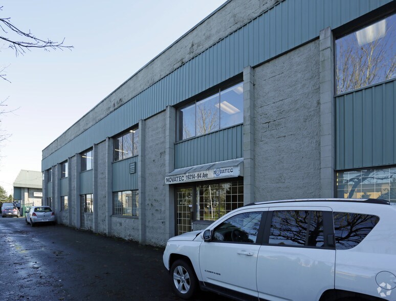 More Photos Of 19214 94th Ave, Surrey Service For Lease
