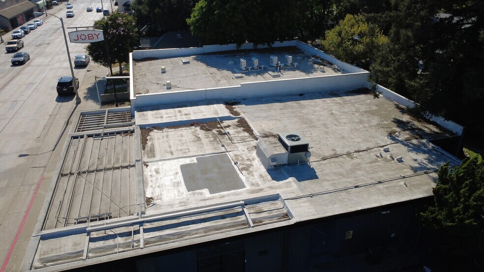 More Photos Of 401-405 W Foothill Blvd, Monrovia Freestanding For Sale