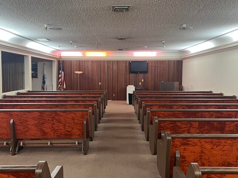 More Photos Of 1070 H St, Arcata Specialty For Sale