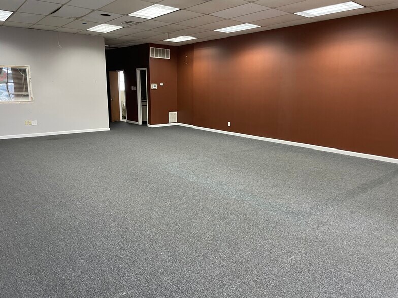 More Photos Of 437-461 Rt-73 N, Berlin Unknown For Lease