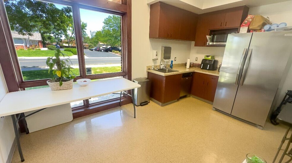 More Photos Of 2975 Ginnala Dr, Loveland Office For Sale
