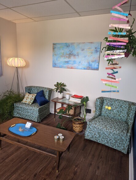 More Photos Of 1100 W Littleton Blvd, Littleton Loft Creative Space For Lease