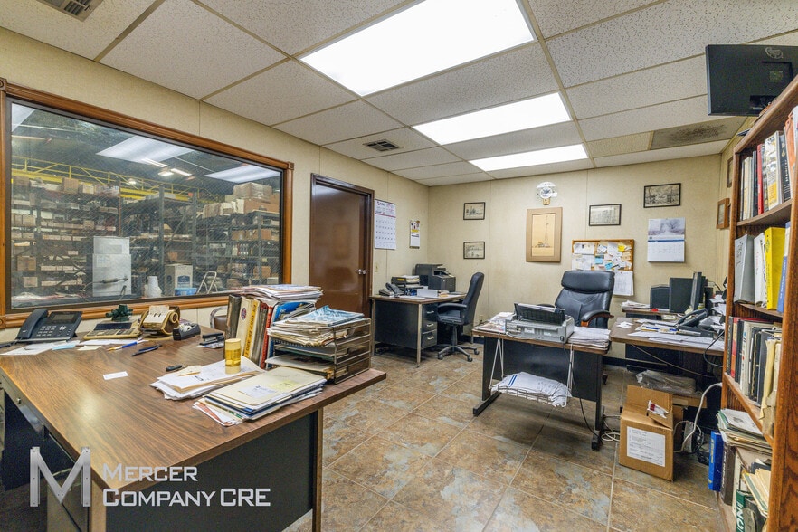 More Photos Of 3115 SE 67th St, Oklahoma City Manufacturing For Sale