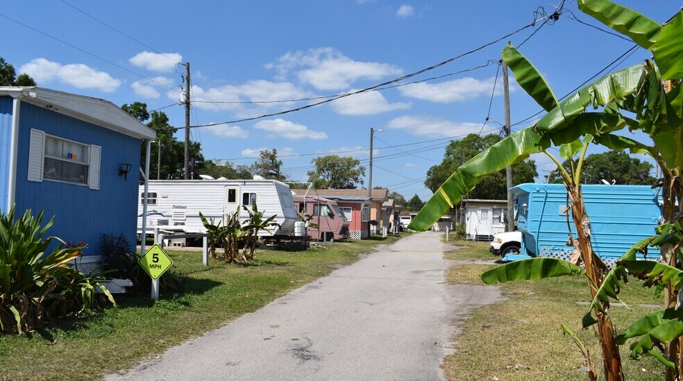 More Photos Of 2903 W Waters Ave, Tampa Manufactured Housing Mobile Home Park For Sale