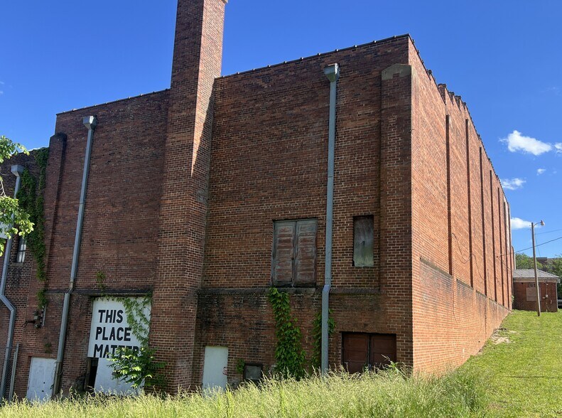 More Photos Of 213 E Marion St, Shelby Movie Theatre For Sale