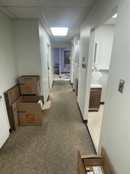 More Photos Of 11201-11259 Lockwood Dr, Silver Spring Office For Sale