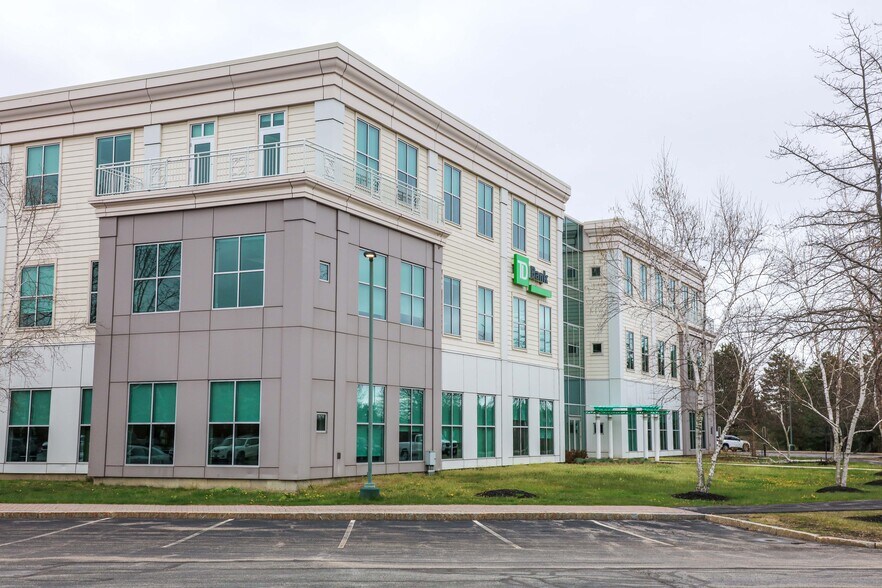 More Photos Of 70 Gray Rd, Falmouth Office For Lease