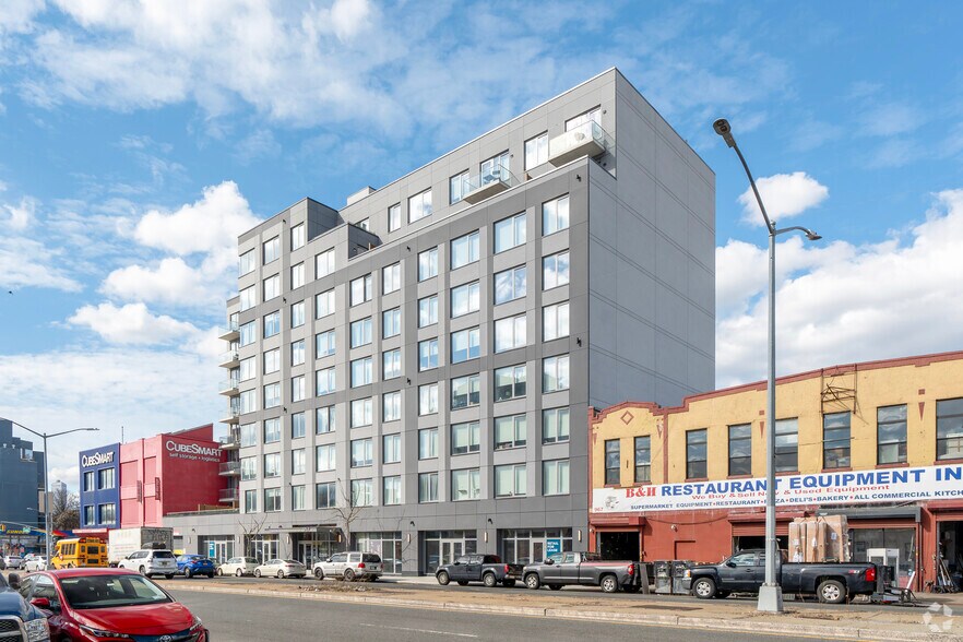 Primary Photo Of 957 Atlantic Ave, Brooklyn Apartments For Lease