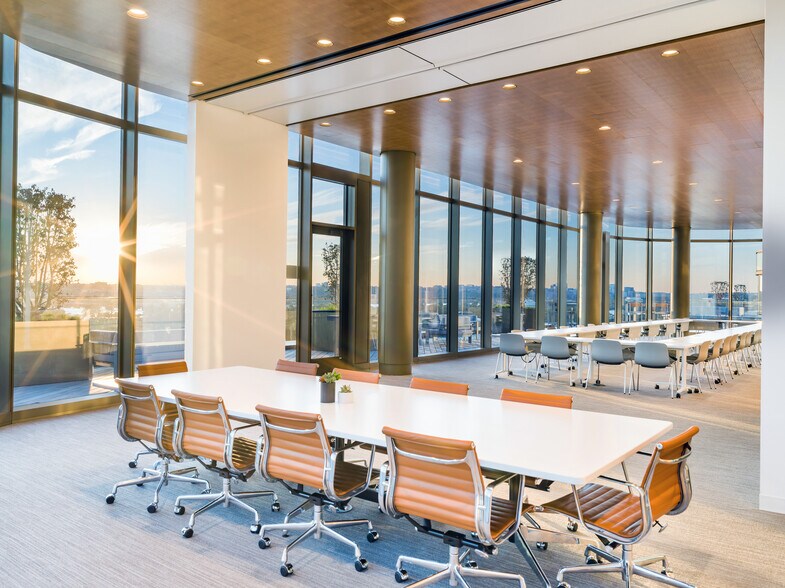 More Photos Of 670 Maine Ave SW, Washington Office For Lease