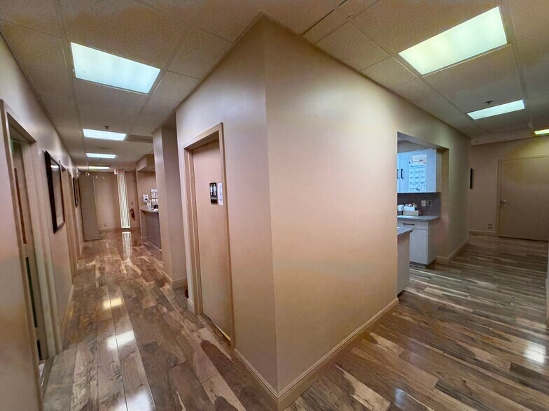 More Photos Of 13005 Southern Blvd, Loxahatchee Medical For Sale