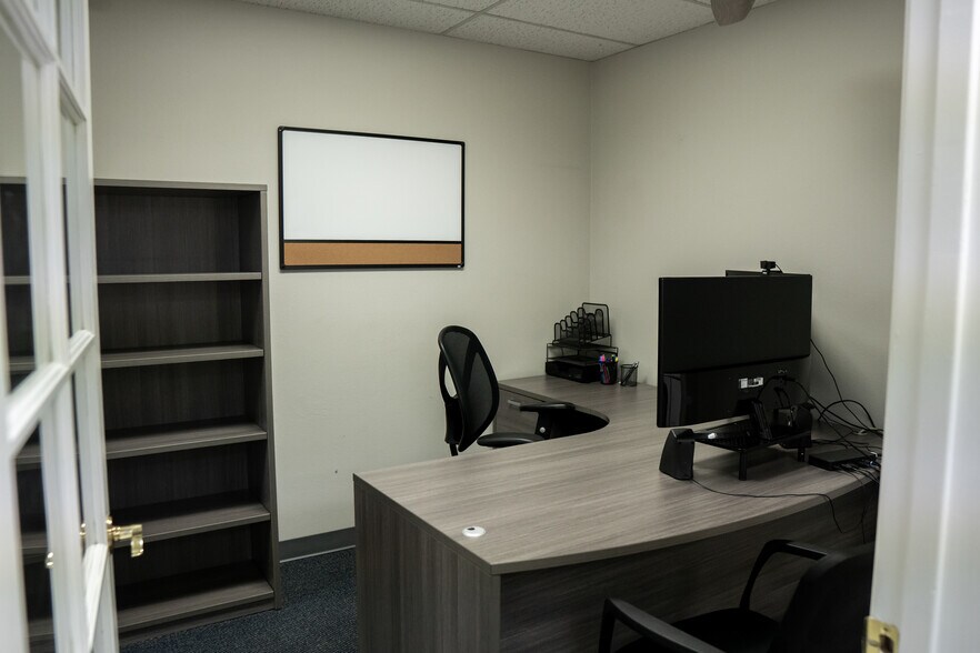 More Photos Of 3451 S 40th St, Phoenix Warehouse For Sale