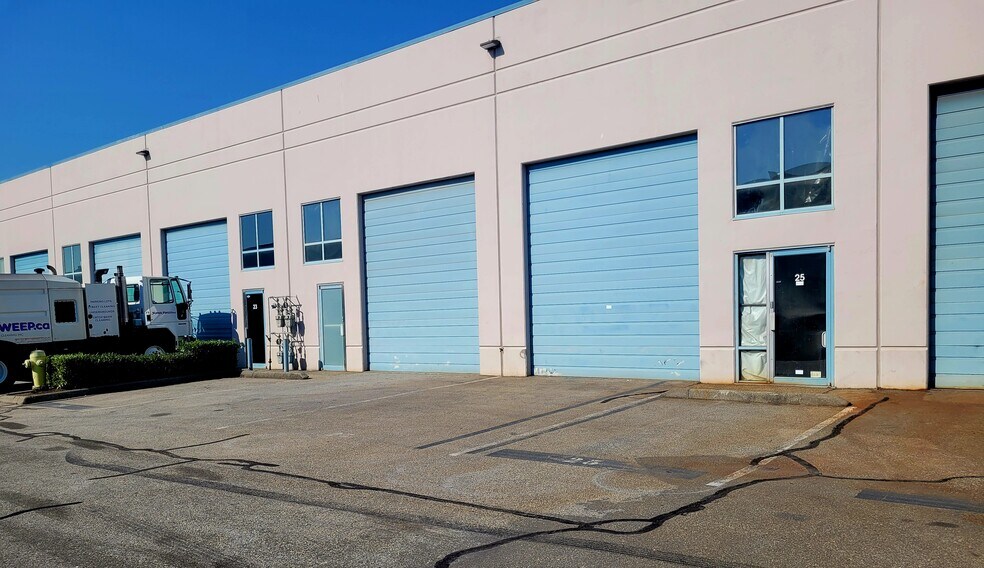 More Photos Of 1833 Coast Meridian Rd, Port Coquitlam Warehouse For Sale