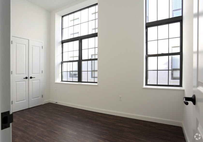 More Photos Of 2 Mill St, Yonkers Apartments For Sale
