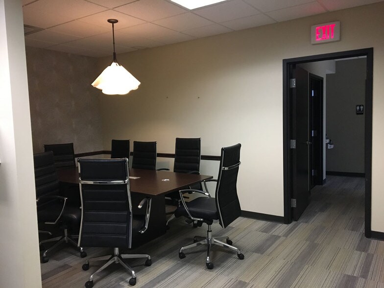 More Photos Of 3622-3636 Sheridan Dr, Amherst Unknown For Lease