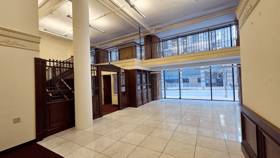 More Photos Of 822 Olive St, Saint Louis Office For Lease