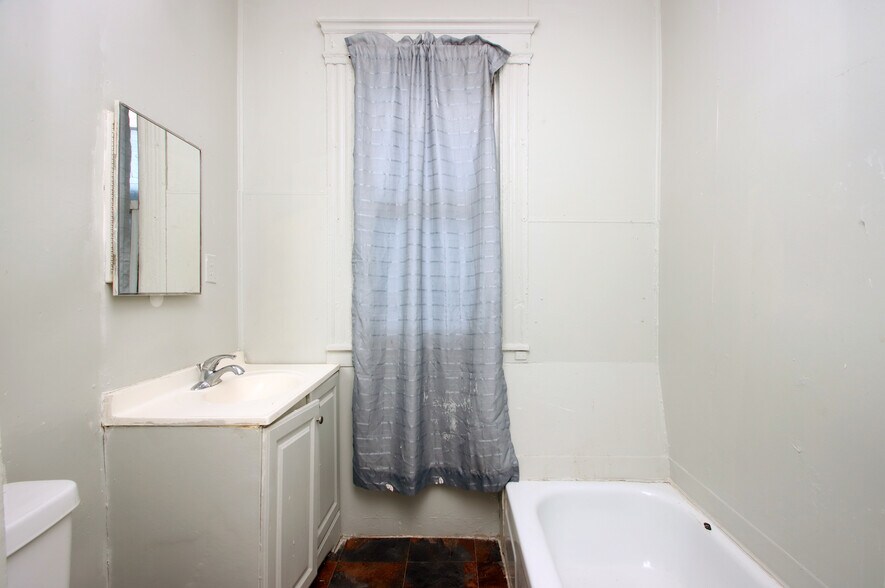 More Photos Of 578 Winchester Ave, New Haven Multifamily For Sale