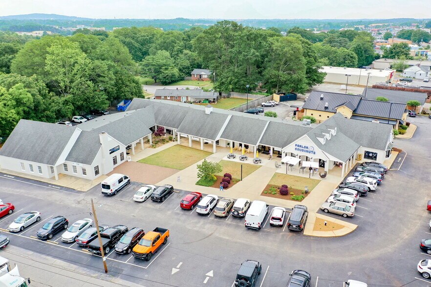 More Photos Of 1901 Laurens Rd, Greenville Unknown For Lease