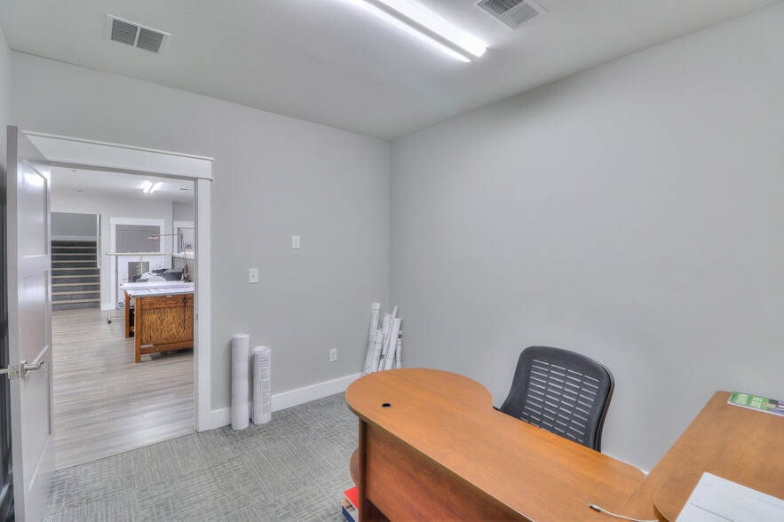 More Photos Of 605 River Rock Blvd, Murfreesboro Health Club For Lease