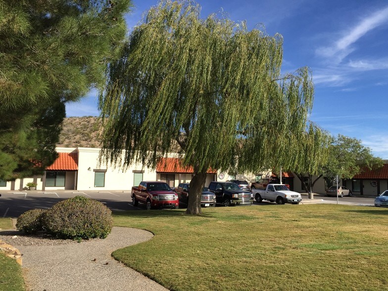 More Photos Of 7100 Westwind Dr, El Paso Medical For Sale