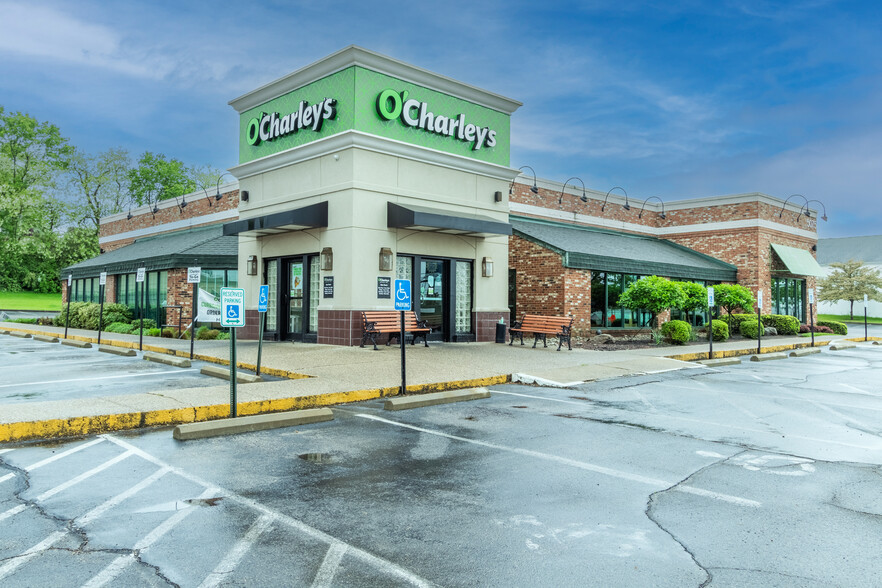 Primary Photo Of 5075 Crookshank Rd, Cincinnati Restaurant For Sale