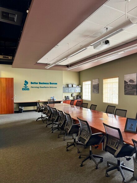More Photos Of 120 N Stone Ave, Tucson Office For Sale